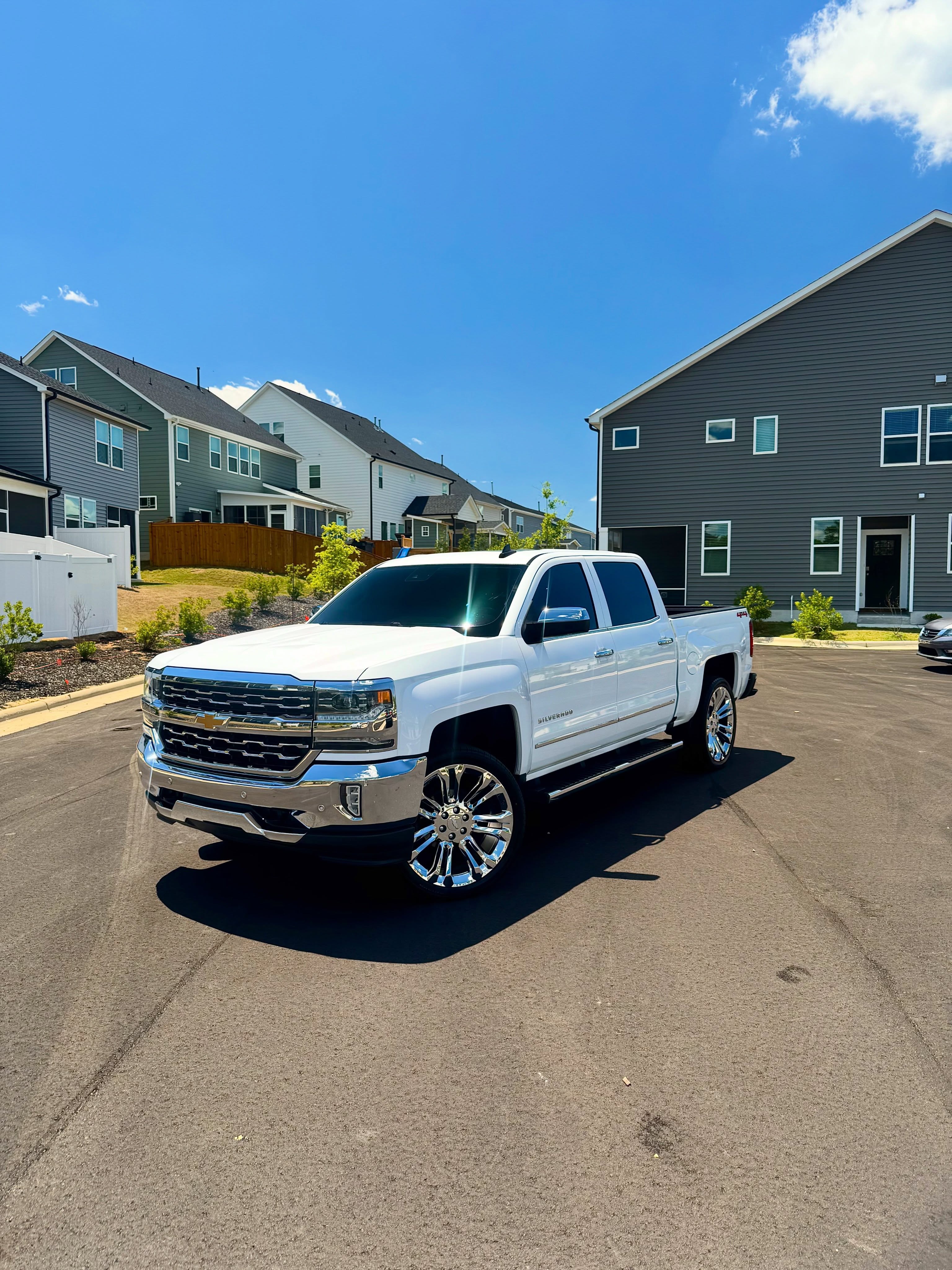 How to Keep Your Car's Paint Looking New in Raleigh